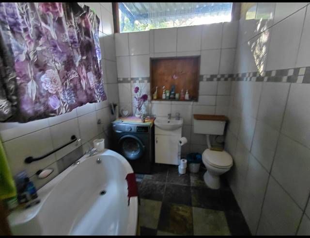 5 BEDROOM FREEHOLD FOR SALE IN ELANDSRAND